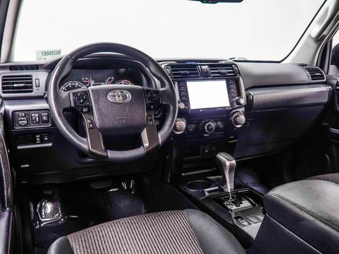 Used 2024 Toyota 4Runner TRD Off-Road AWD/4WD image 16