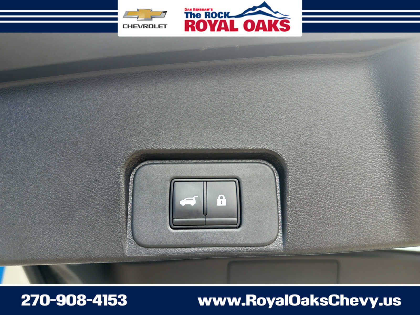 Used 2025 Nissan Rogue SV FWD image 29