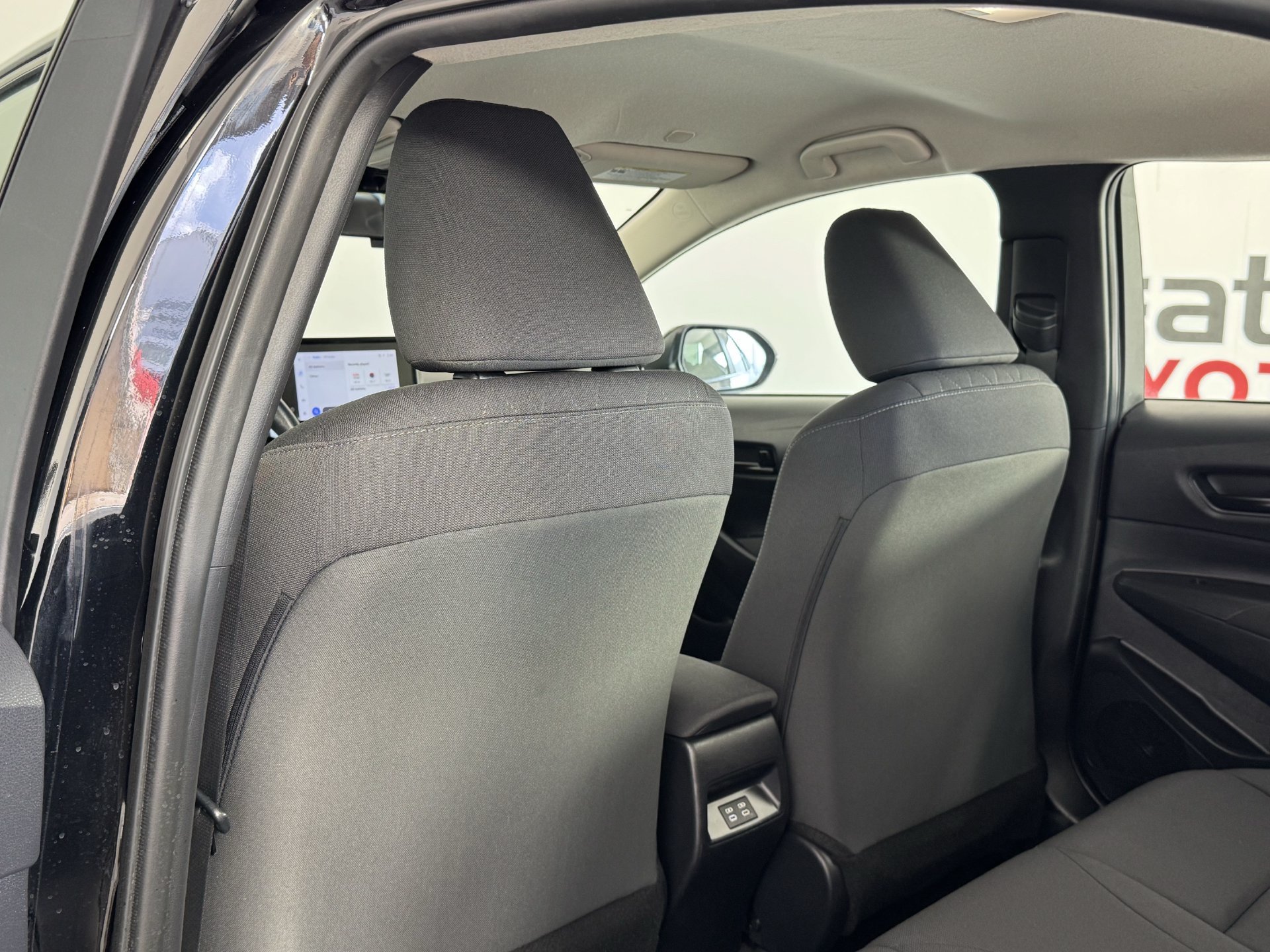 Certified 2025 Toyota Corolla LE FWD image 18
