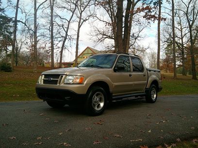 Used 2004 Ford Explorer Sport Trac XLS