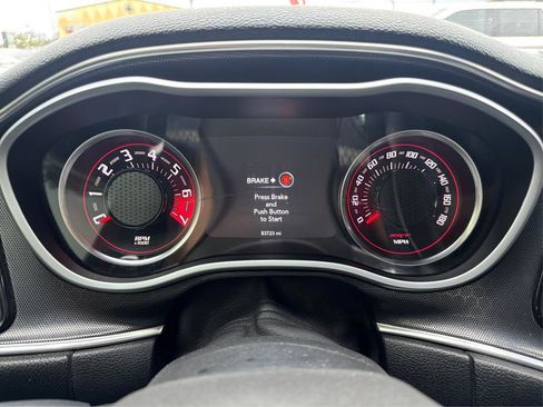 Used 2018 Dodge Challenger SRT image 12