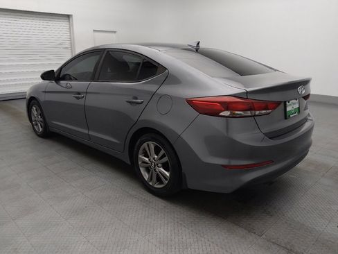 Used 2017 Hyundai Elantra SE image 3