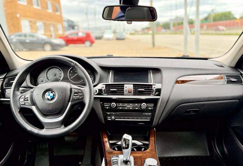 Used 2017 BMW X3 xDrive28i AWD/4WD image 23
