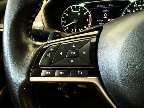 Used 2023 Nissan Altima 2.5 SR image 34