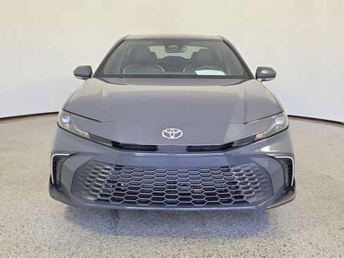 Used 2026 Toyota Camry SE w/ Convenience Package FWD image 3