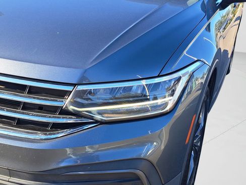 Used 2022 Volkswagen Tiguan SE image 9