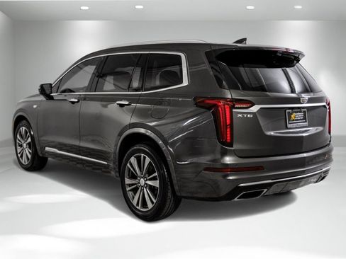Used 2020 Cadillac XT6 Premium Luxury FWD image 9