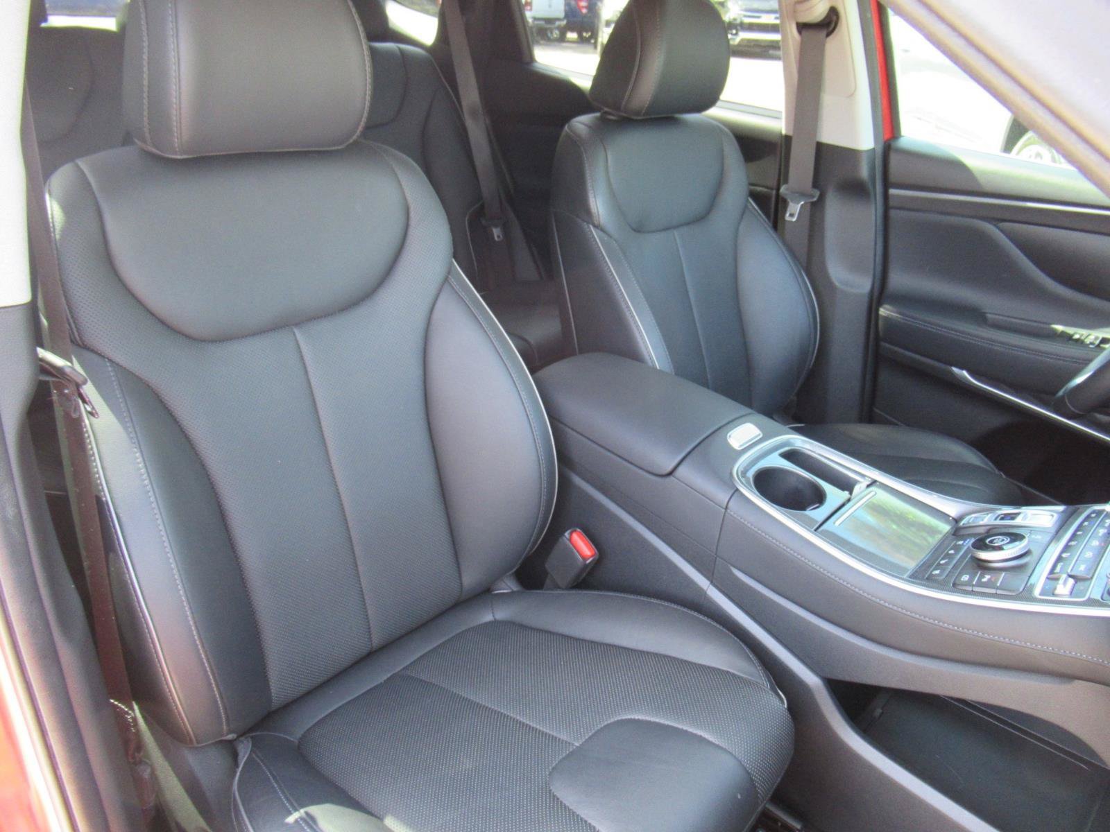 Used 2023 Hyundai Santa Fe Limited FWD image 9