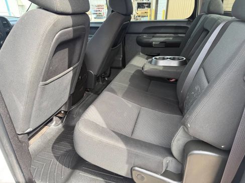 Used 2013 Chevrolet Silverado 2500 LT w/ Interior Plus Package image 17