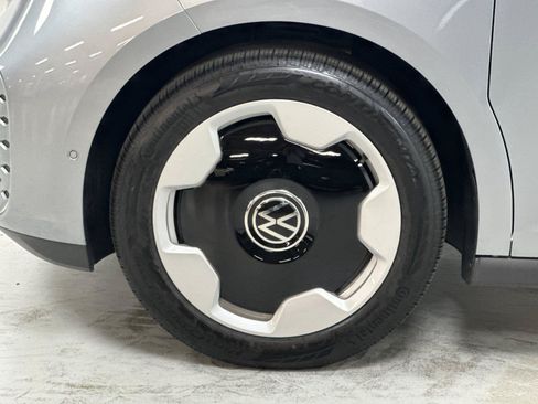 New 2025 Volkswagen ID. Buzz Pro S RWD image 26