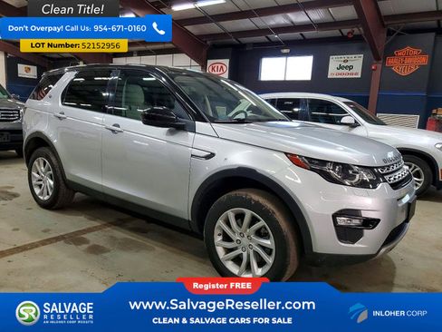 Used 2017 Land Rover Discovery Sport HSE AWD/4WD image 5