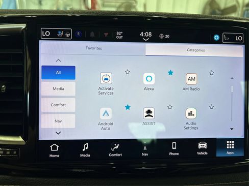 Used 2021 Chrysler Pacifica Limited w/ Uconnect Theater Family Group FWD image 35