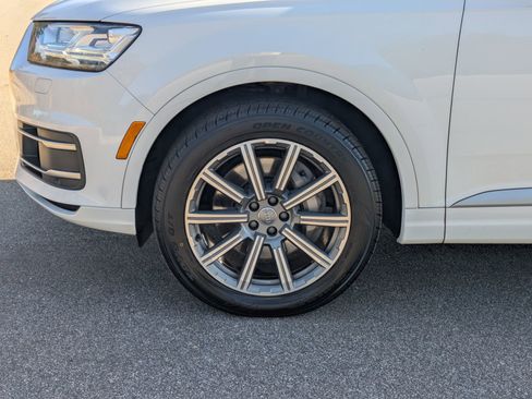 Used 2018 Audi Q7 3.0T Premium Plus w/ Premium Plus Package image 34