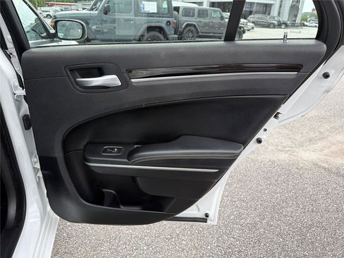Used 2021 Chrysler 300 S RWD image 15
