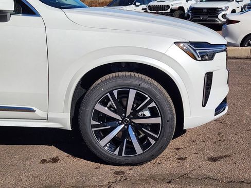 New 2026 Volvo XC90 B5 Core AWD/4WD image 29