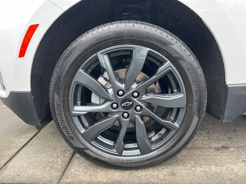 Used 2023 Chevrolet Equinox RS image 9