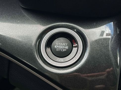 Used 2021 Jeep Grand Cherokee L Laredo AWD/4WD image 15