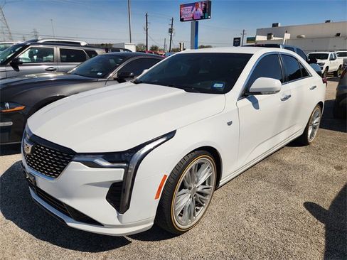 Used 2021 Cadillac CT4 Premium Luxury image 3
