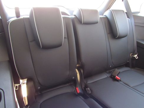 New 2026 Honda Odyssey Touring image 11
