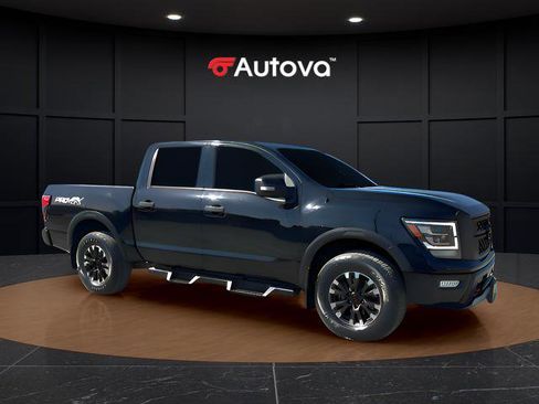 Used 2021 Nissan Titan PRO-4X w/ Pro-4x Convenience Package AWD/4WD image 6