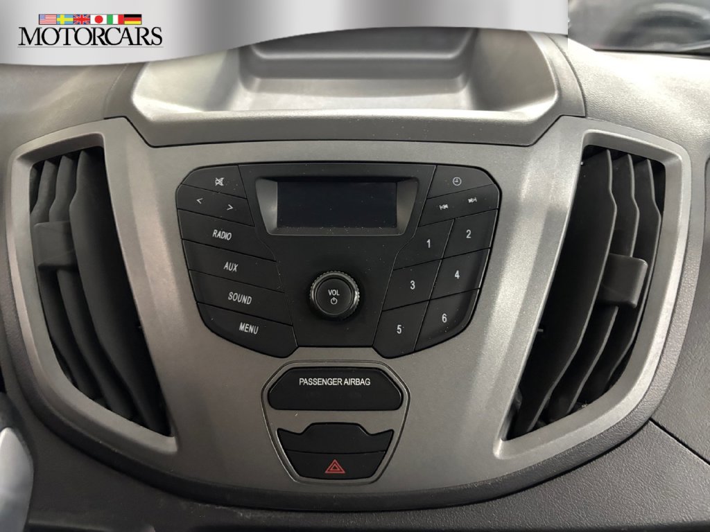 Used 2015 Ford Transit 250 130 Low Roof w/ Exterior Upgrade Package RWD image 23