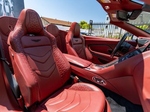 Used 2020 Aston Martin DBS Superleggera Volante RWD image 35
