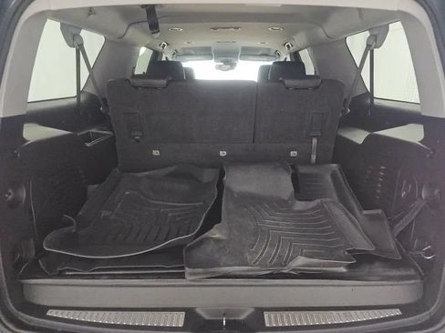 Used 2019 Chevrolet Suburban LT AWD/4WD image 5