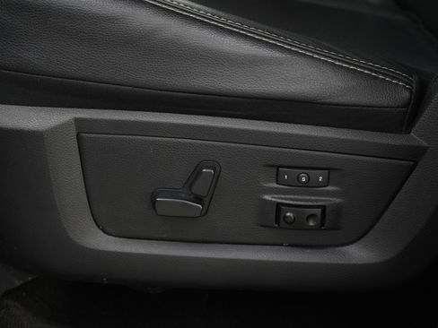 Used 2017 RAM 2500 Laramie w/ Sport Appearance Group AWD/4WD image 21