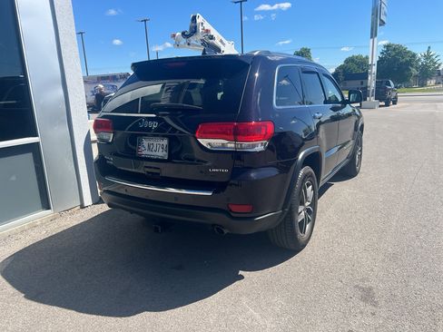 Used 2019 Jeep Grand Cherokee Limited AWD/4WD image 9