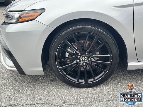 Used 2024 Toyota Camry XSE image 11