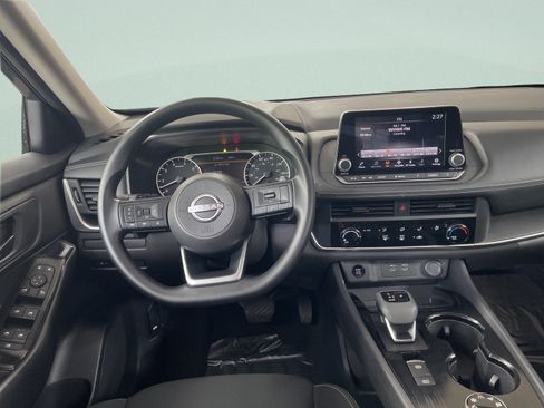 Used 2024 Nissan Rogue S AWD/4WD image 15