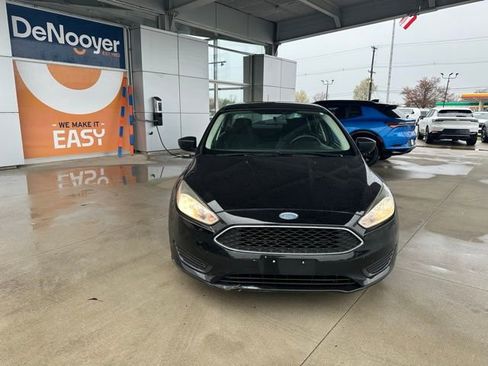 Used 2018 Ford Focus S FWD image 2
