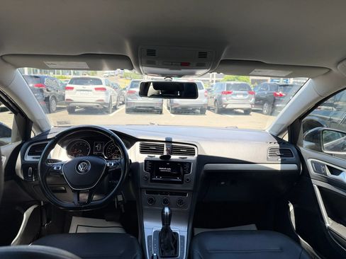 Used 2015 Volkswagen Golf S FWD image 11