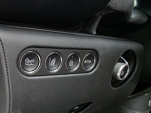 Used 2025 McLaren Artura Spider image 51