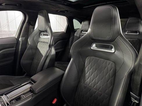 Used 2020 Jaguar F-PACE SVR AWD/4WD image 43