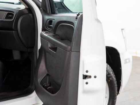 Used 2013 Chevrolet Tahoe 4WD image 14