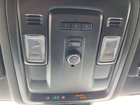 Used 2023 Chevrolet Suburban RST AWD/4WD image 22