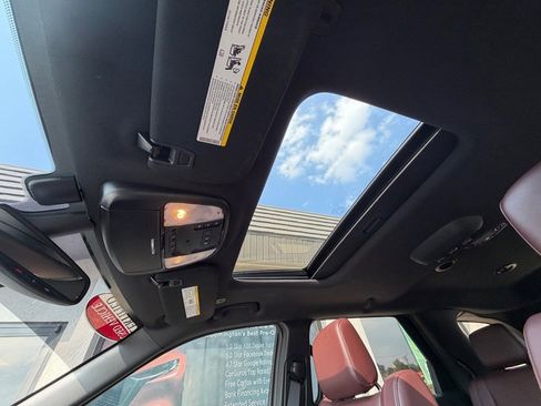 Used 2025 Dodge Durango R/T AWD/4WD image 32