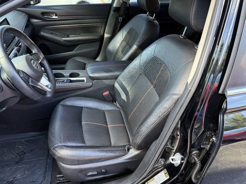 Used 2020 Nissan Altima 2.5 SR FWD image 12