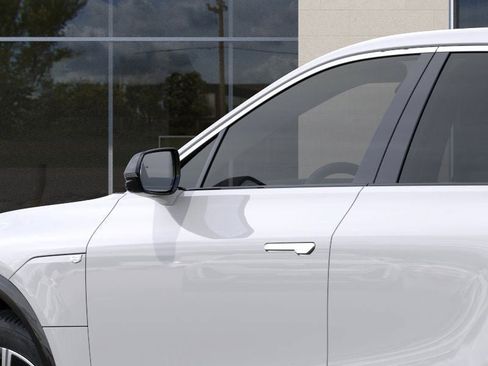 New 2025 Cadillac Lyriq Luxury image 12