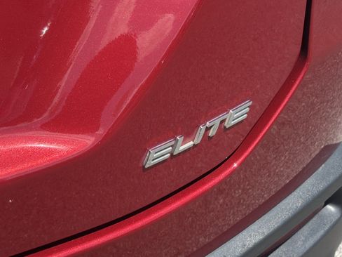 Used 2025 Honda Pilot Elite image 36