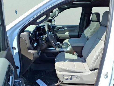 New 2026 Chevrolet Silverado 1500 LTZ w/ LTZ Premium Package AWD/4WD image 15