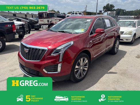Used 2024 Cadillac XT5 Premium Luxury w/ Technology Package FWD image 1