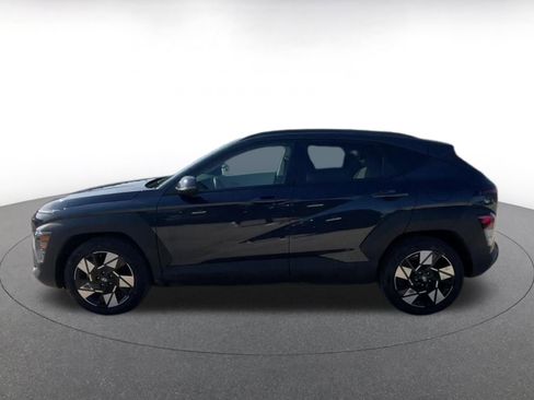 Used 2025 Hyundai Kona SEL image 9