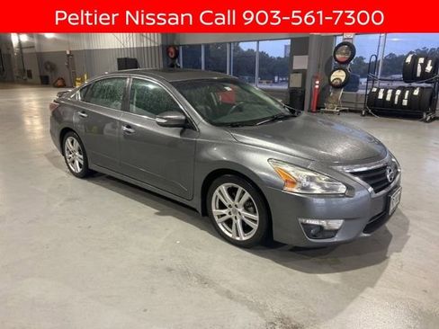 Used 2015 Nissan Altima 3.5 SL FWD image 1