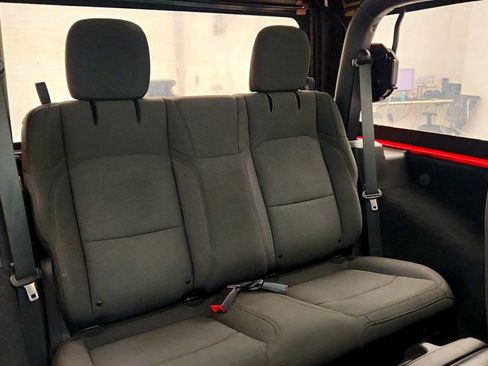 Used 2019 Jeep Wrangler Sport image 21