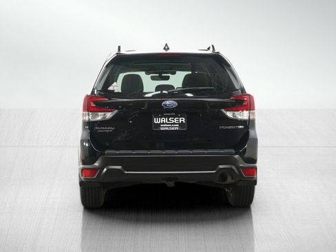 Used 2021 Subaru Forester Premium AWD/4WD image 4