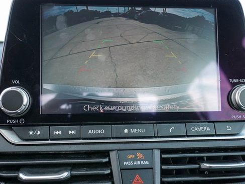 Used 2024 Nissan Altima 2.5 SV image 22