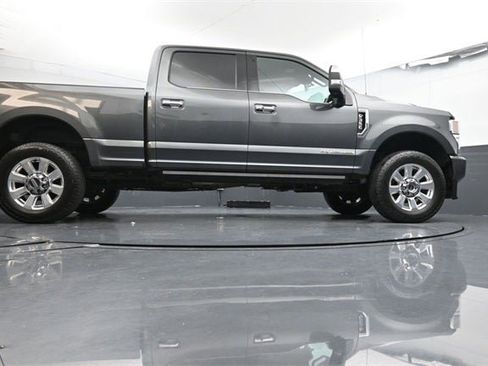 Used 2020 Ford F350 Platinum w/ FX4 Off-Road Package image 36