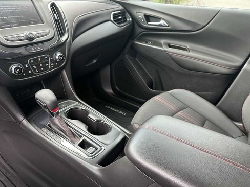 Used 2023 Chevrolet Equinox RS FWD image 21